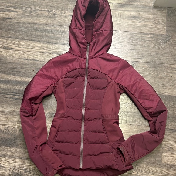 lululemon down for it all jacket size 2 - Picture 2 of 8